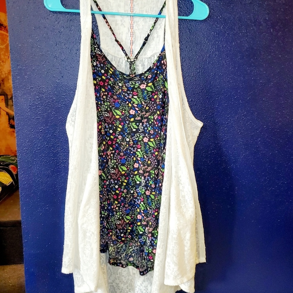 • Eyeshadow • White Aztec Print Waterfall Vest •